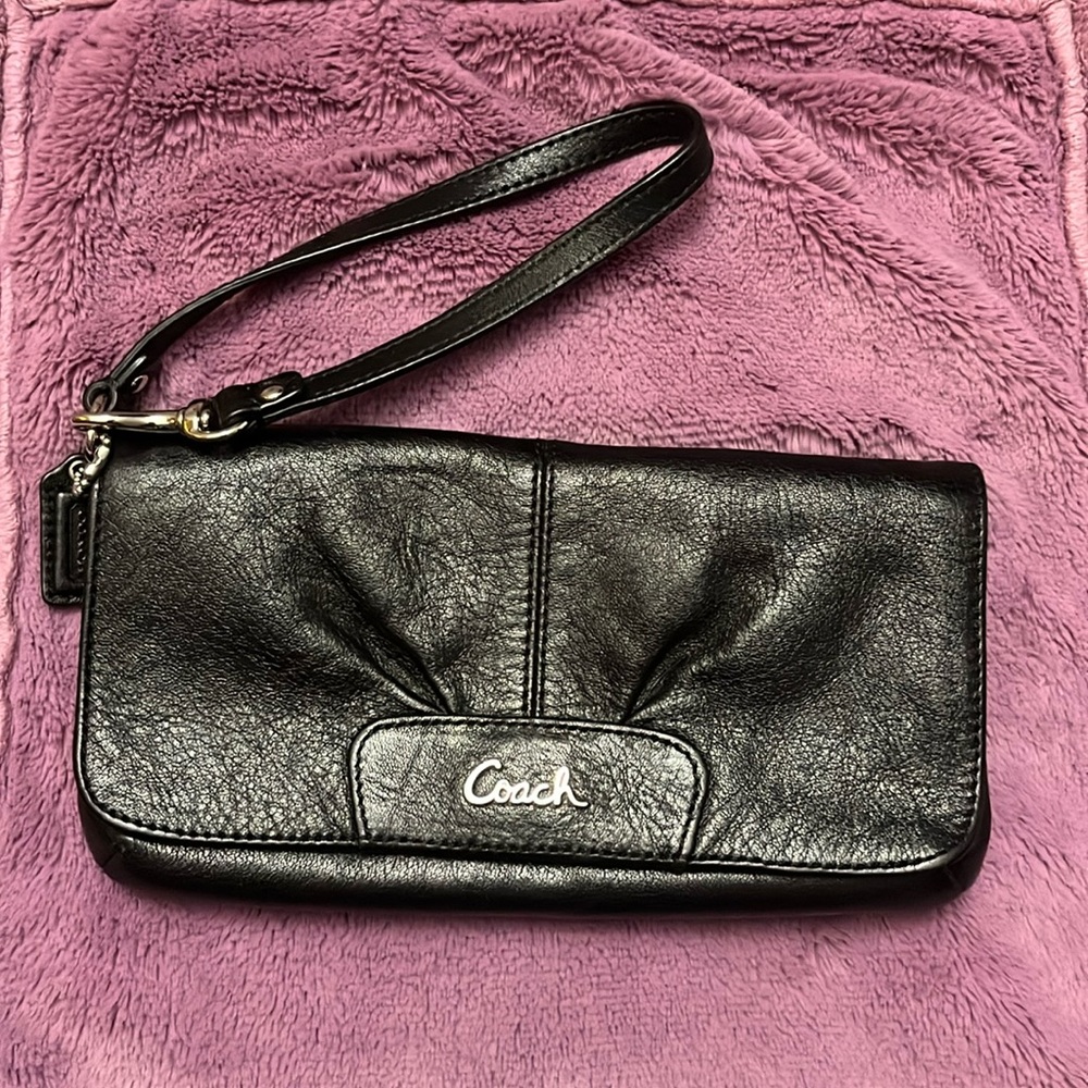 Coach Ashley large leather clutch wristlet/wallet mini bag